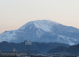 伊吹山
